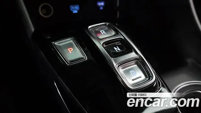 Hyundai Sonata Hybrid 2022 — Şəkil 23/31