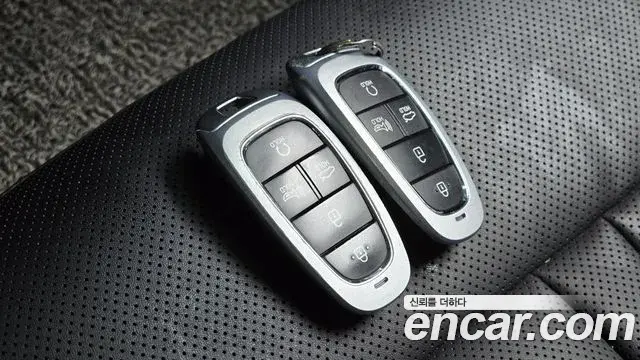 Hyundai Sonata Hybrid 2022 — Şəkil 30/31