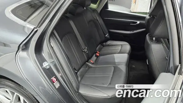 Hyundai Sonata Hybrid 2022 — Şəkil 7/31