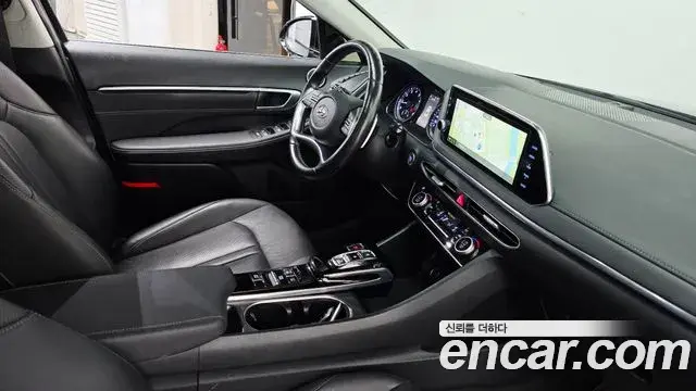Hyundai Sonata Hybrid 2022 — Şəkil 22/31