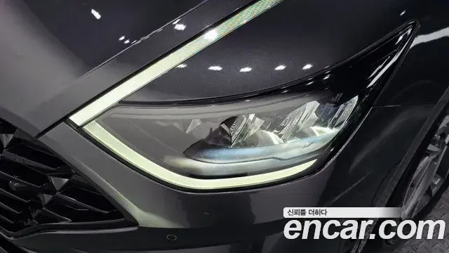 Hyundai Sonata Hybrid 2022 — Şəkil 13/31