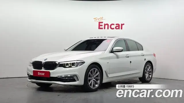 BMW 5 Series 2018 — ფოტო 3/20