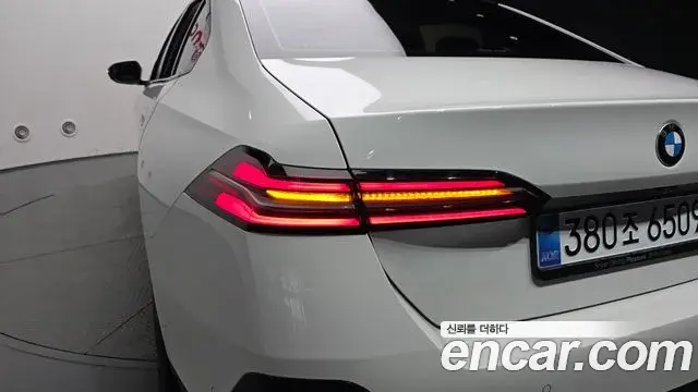 BMW 5 Series 2026 — Photo 29/34