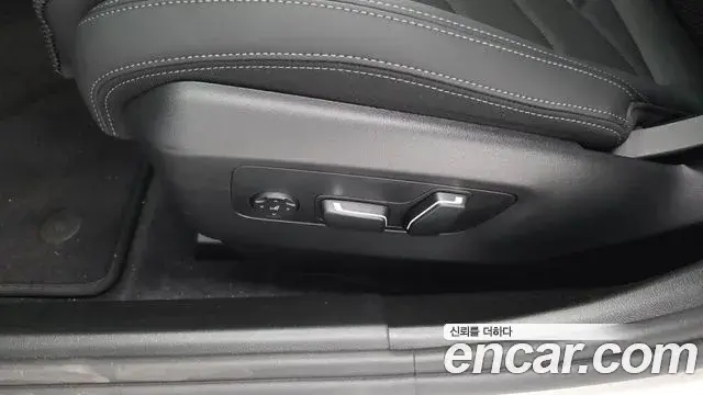 BMW 5 Series 2026 — Photo 20/34