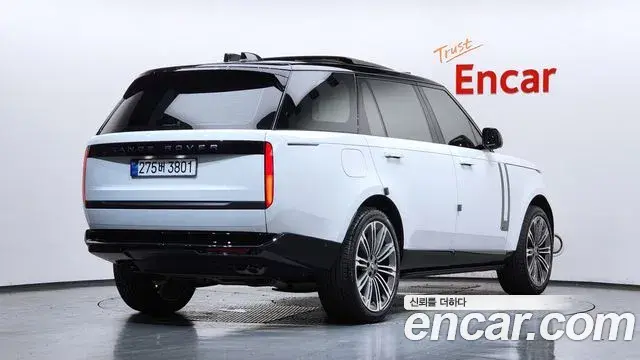 Land Rover Range Rover 2025 — Фото 1/20