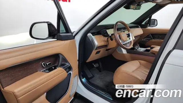 Land Rover Range Rover 2025 — Фото 9/20