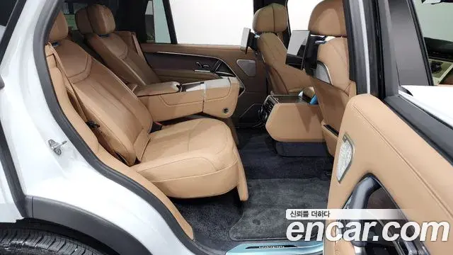 Land Rover Range Rover 2025 — Фото 10/20