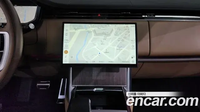 Land Rover Range Rover 2025 — Фото 12/20