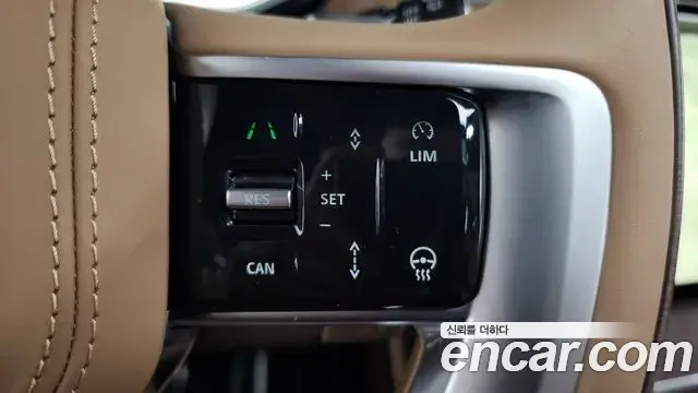 Land Rover Range Rover 2025 — Фото 15/20