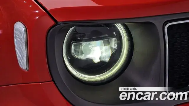 Jeep Renegade 2020 — Şəkil 25/32