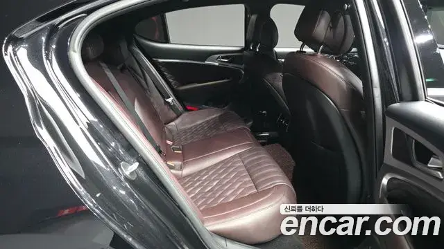 Genesis G70 2021 — Photo 21/30