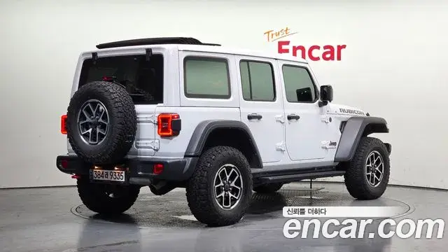Jeep Wrangler 2024 — Photo 3/35