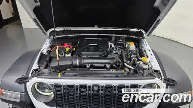 Jeep Wrangler 2024 — Photo 34/35