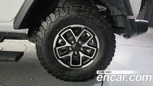 Jeep Wrangler 2024 — Photo 8/35