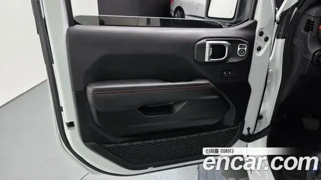 Jeep Wrangler 2024 — Photo 21/35