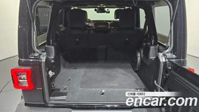 Jeep Wrangler 2021 — Photo 5/20