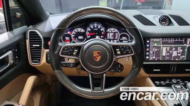 Porsche Cayenne 2022 — Фото 12/20