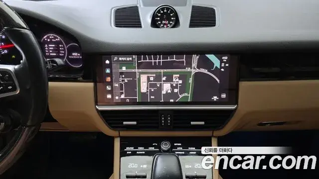 Porsche Cayenne 2022 — Şəkil 20/34