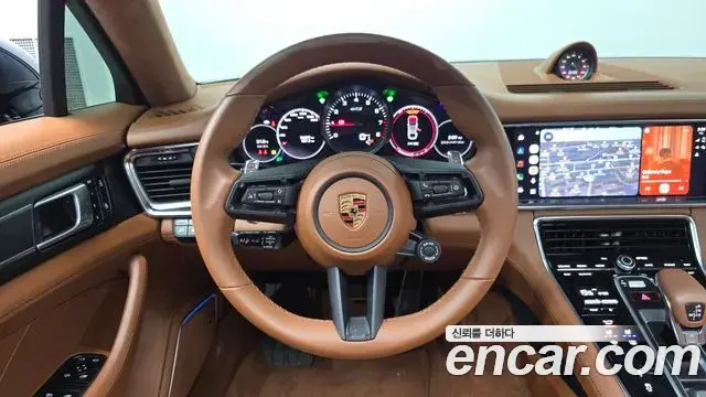 Porsche Panamera 2022 — ფოტო 9/33