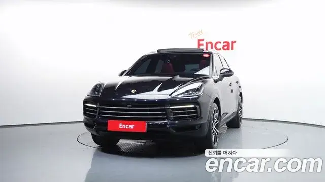 Porsche Cayenne 2019 — Фото 3/20