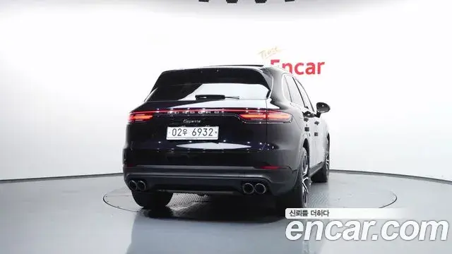 Porsche Cayenne 2019 — Фото 4/20