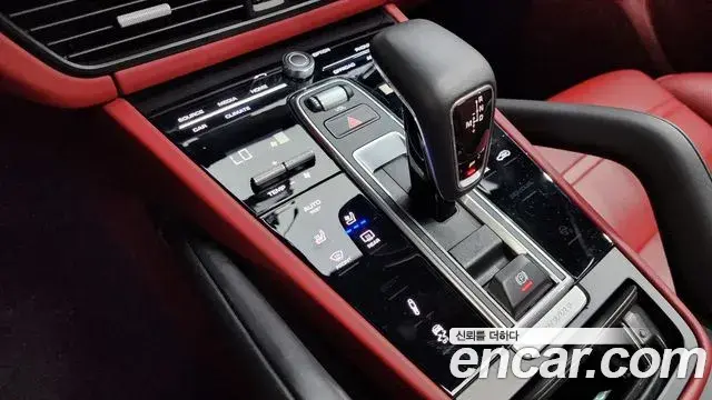 Porsche Cayenne 2019 — Фото 9/20