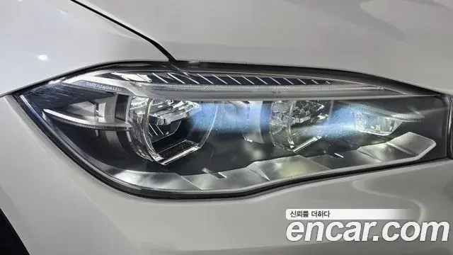 BMW X6 2018 — ფოტო 12/37