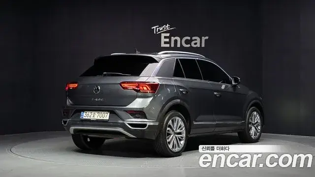 Volkswagen T-Roc 2021 — Şəkil 32/32