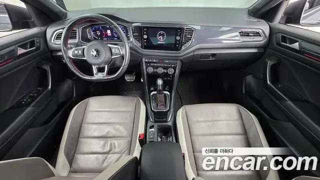 Volkswagen T-Roc 2021 — Şəkil 24/32