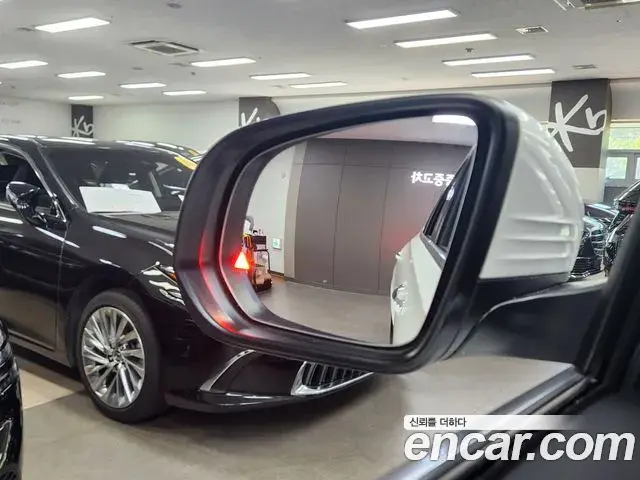 Mercedes-Benz GLE-Class 2023 — Фото 8/20