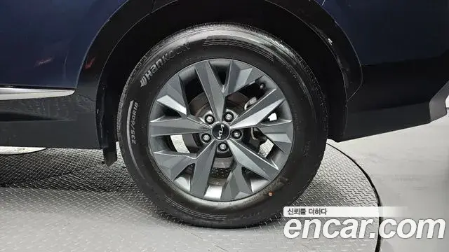 Kia Sportage 2024 — ფოტო 16/31