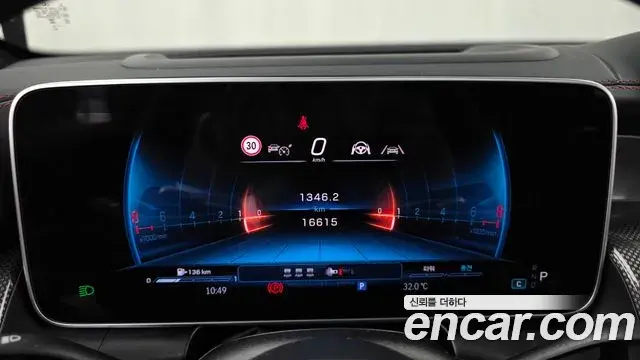 Mercedes-Benz GLC-Class 2025 — Photo 8/20