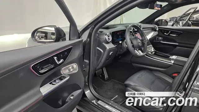 Mercedes-Benz GLC-Class 2025 — Photo 10/20