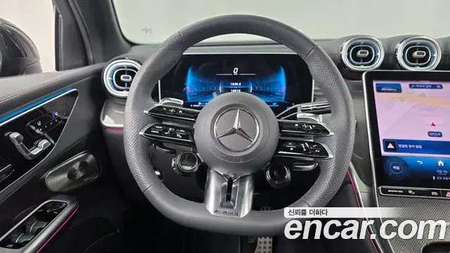 Mercedes-Benz GLC-Class 2025 — Photo 12/20