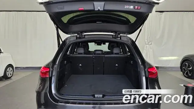 Mercedes-Benz GLC-Class 2025 — Photo 20/20