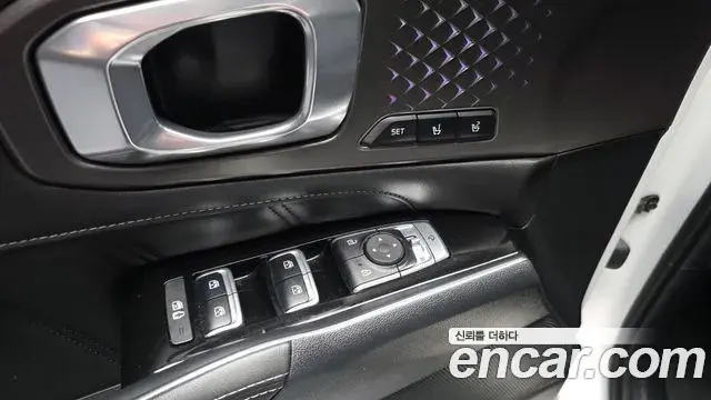 Kia Sorento 2022 — ფოტო 3/30