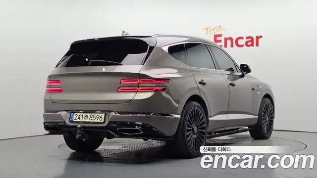 Genesis GV80 2020 — ფოტო 14/20