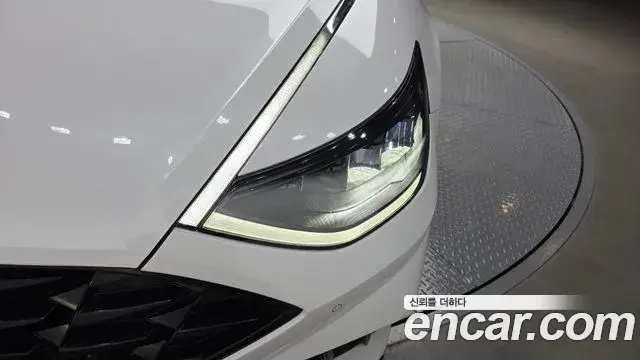 Hyundai Sonata Hybrid 2022 — Şəkil 35/38
