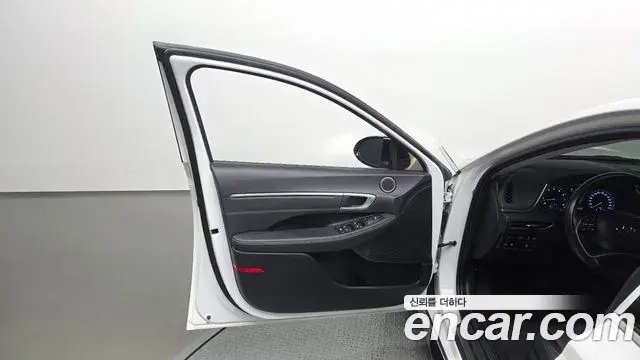 Hyundai Sonata Hybrid 2022 — Şəkil 8/38