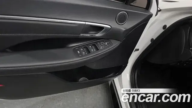 Hyundai Sonata Hybrid 2022 — Şəkil 11/38