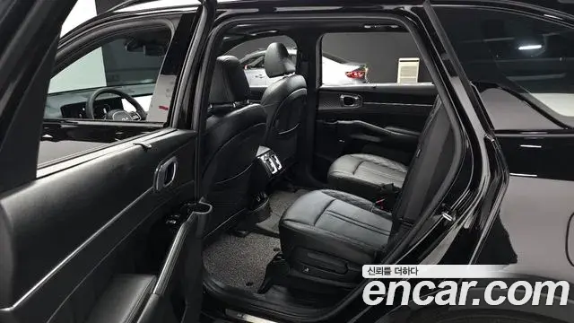 Kia Sorento 2023 — Фото 12/20