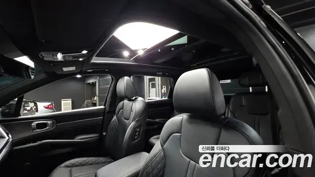 Kia Sorento 2023 — Фото 18/20