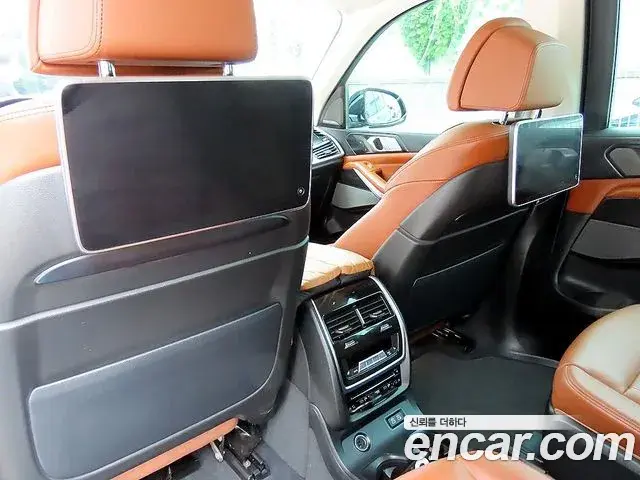 BMW X7 2022 — Photo 2/20