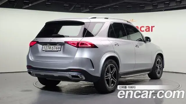 Mercedes-Benz GLE-Class 2019 — Фото 2/20