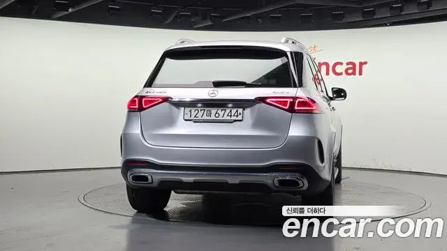 Mercedes-Benz GLE-Class 2019 — Фото 4/20