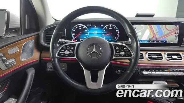 Mercedes-Benz GLE-Class 2019 — Фото 13/20