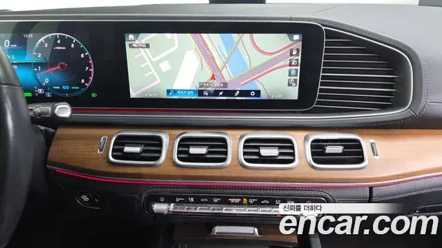 Mercedes-Benz GLE-Class 2019 — Фото 14/20