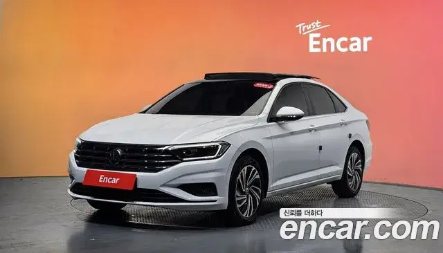 Volkswagen Jetta 2021 — Фото 1/20