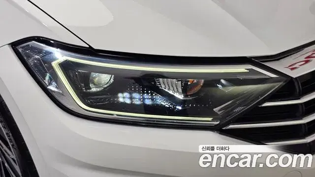Volkswagen Jetta 2021 — Şəkil 11/34
