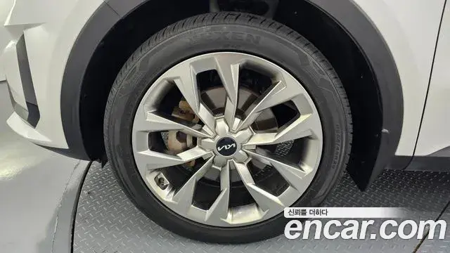 Kia Sorento 2022 — Şəkil 27/34